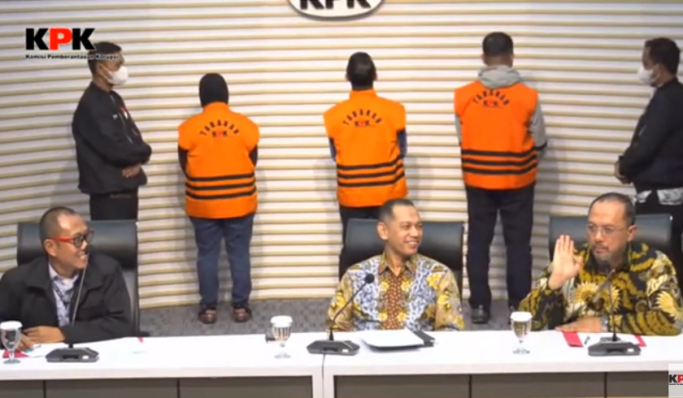 KPK menetapkan penjabat Wali Kota, Risnandar Mahiwa sebagai tersangka dugaan korupsi. (Foto: PMJ News/YouTube KPR RI)